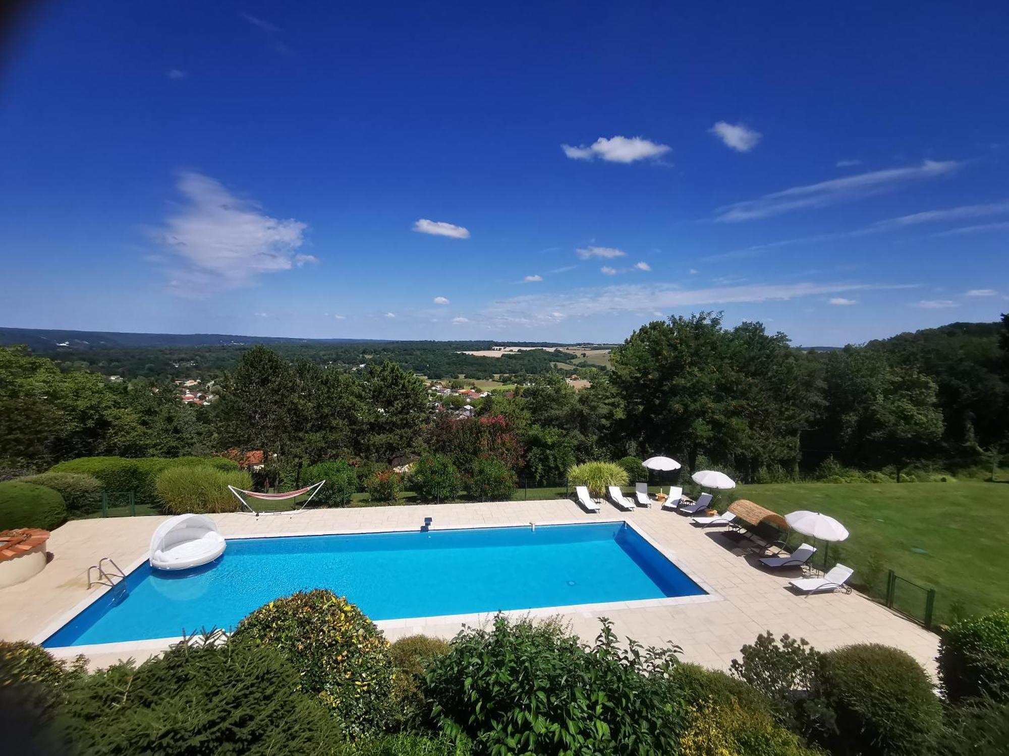 Appartements Vallee Verte Razac-sur-l'Isle ภายนอก รูปภาพ